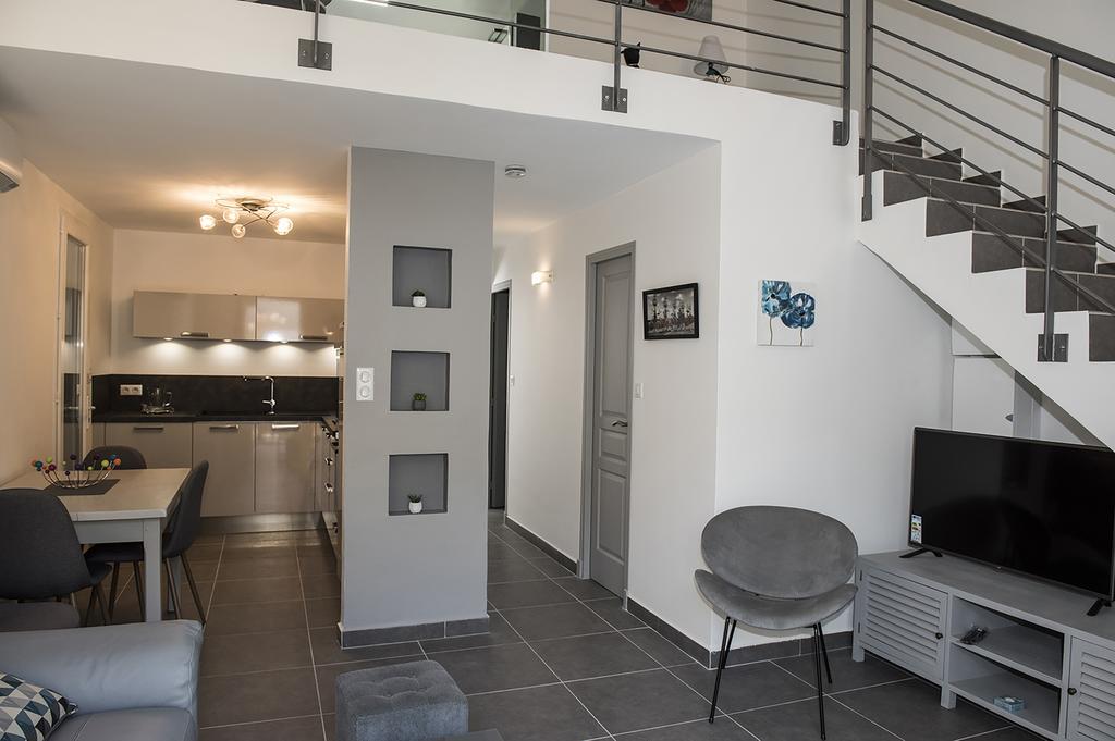 Gite Les Courlis Saint-Étienne-du-Grès Extérieur photo
