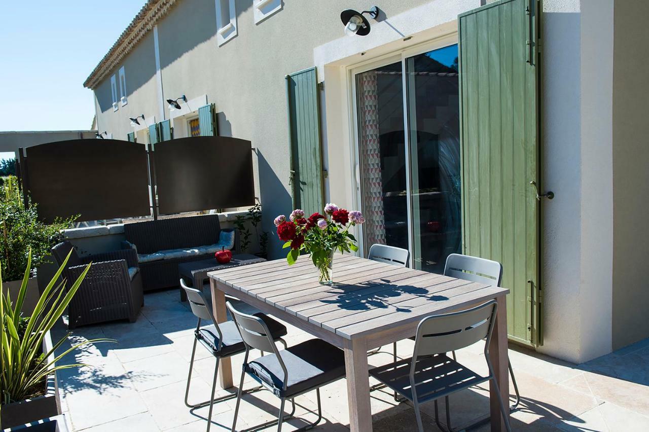 Gite Les Courlis Saint-Étienne-du-Grès Extérieur photo