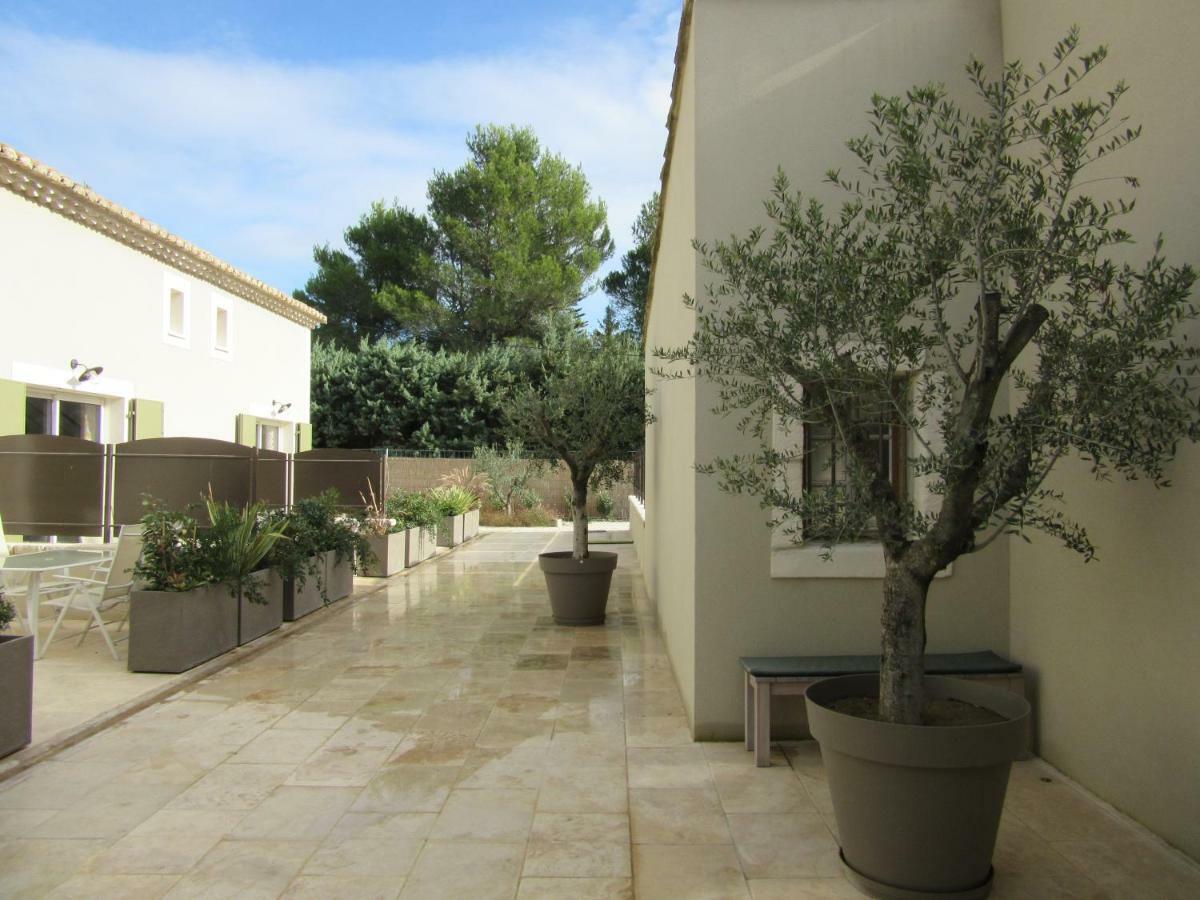 Gite Les Courlis Saint-Étienne-du-Grès Extérieur photo
